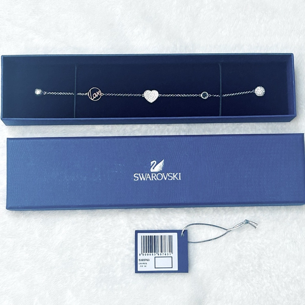 NWT Swarovski crystal mixed metal love magnetic bracelet